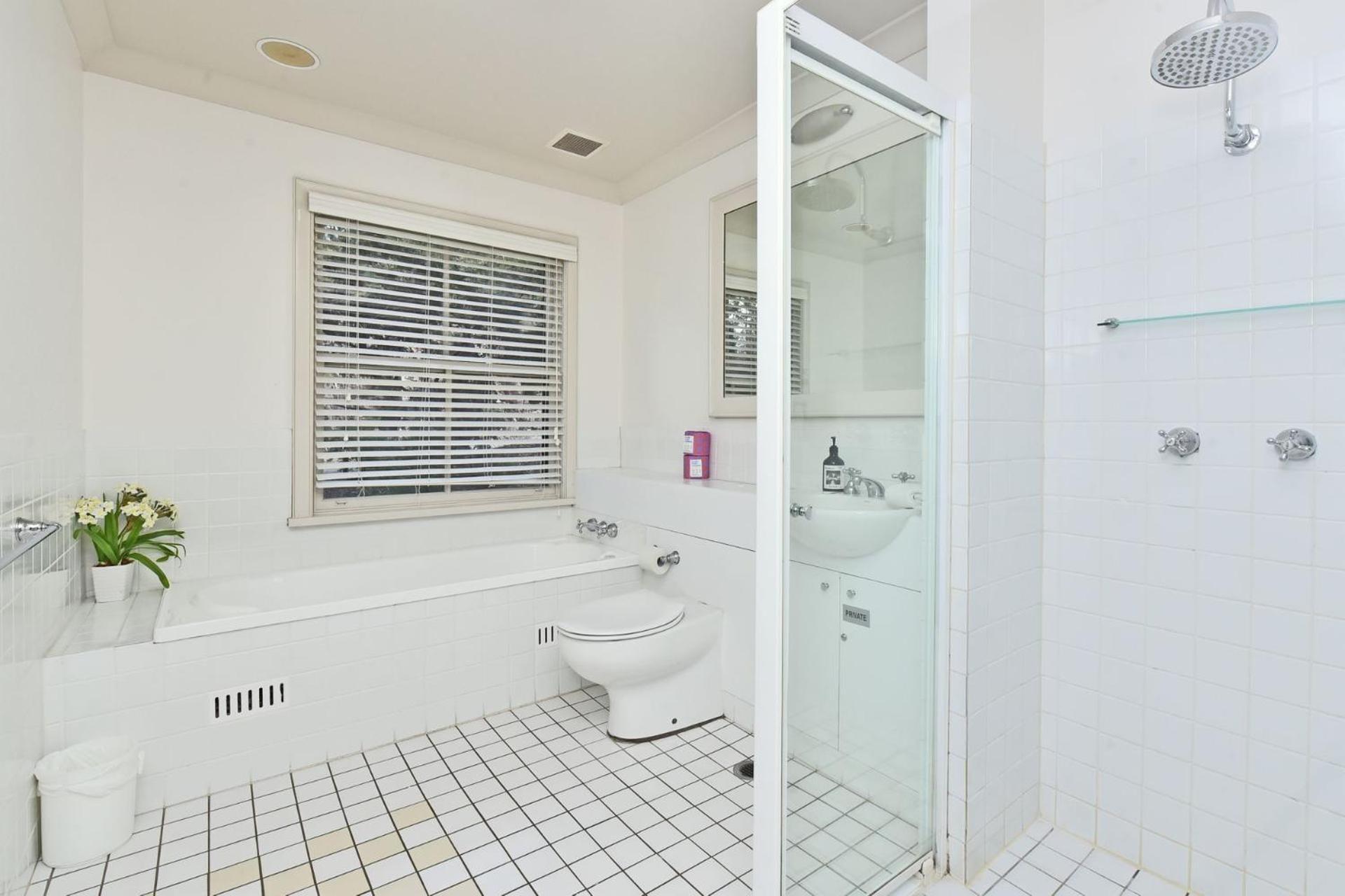 3br Chianti Located Within Cypress Lakes Villa Pokolbin